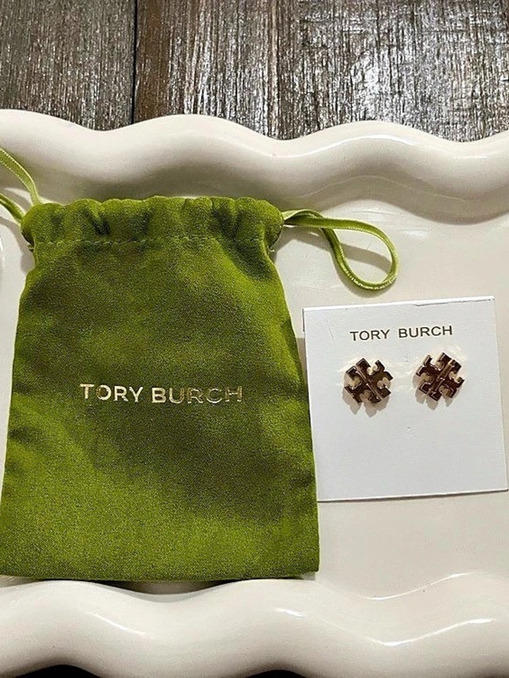 Tory Burch Large Logo Stud Earrings Gold